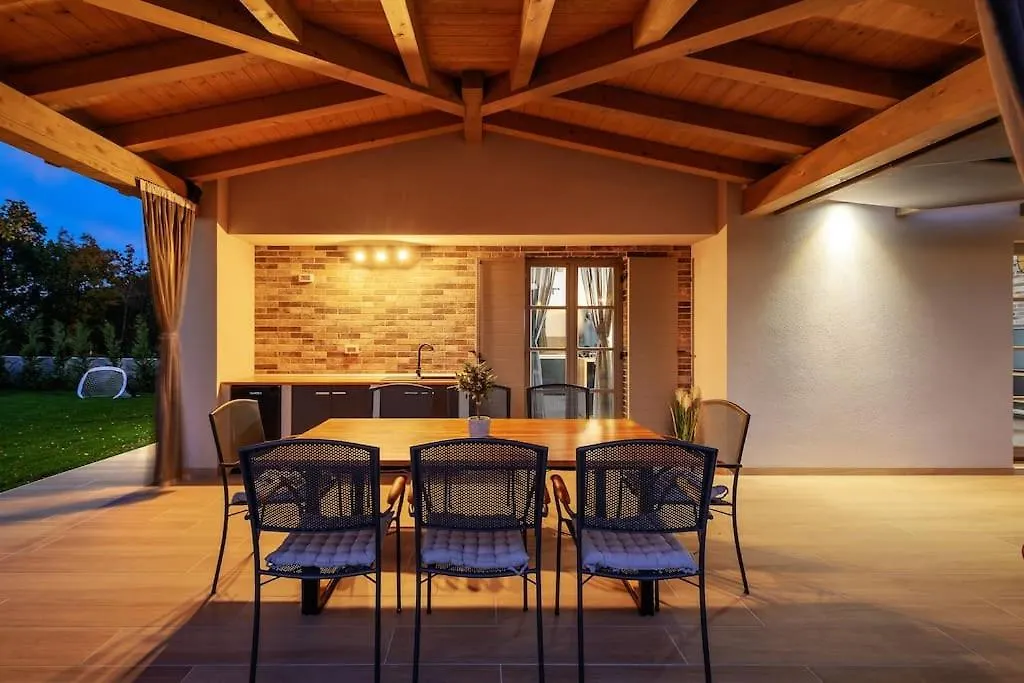 Villa Acorn By Istrialux Mali Vareski Croatia